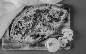 Mushroom And Camelized And Onion