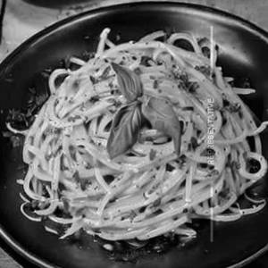 Aglio E Olio Peperoncino