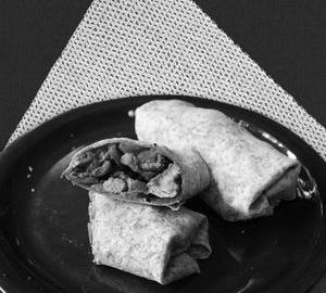 Tandoori chicken wraps 