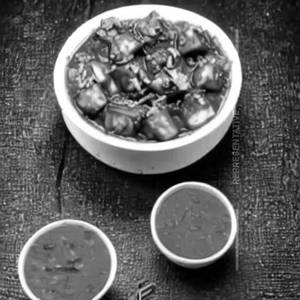 Paneer mush manchurian  gravy