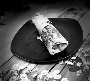 Veg cheesy roll                                                             