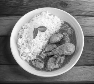 Steamed Rice with Chicken Keema Curry