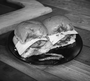 Cheese vadapav