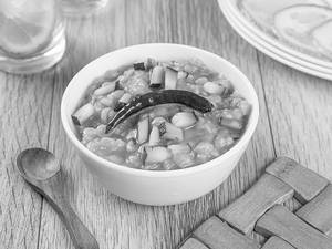 Chholar Dal Narkel Diye