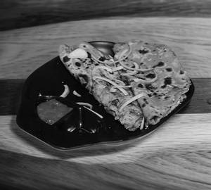 Pyaj Paratha