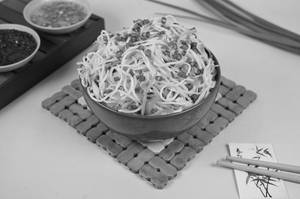 Veg Hakka Noodles