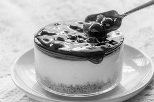 Blueberry & White Chocolate Cheesecake