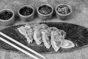 Pan-fried Shanghai Chicken, Spicy Mustard & Tobiko