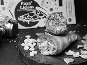 Cheesy Corn Conizza