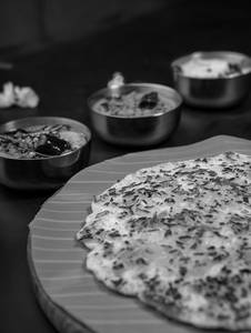 Onion Podi Uthappam