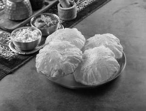 Poori Sabji With Halwa