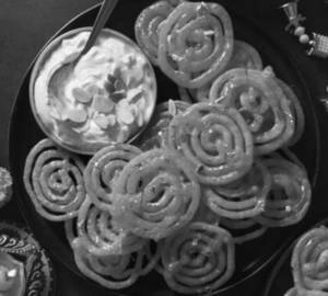 Garma Garm Jalebi