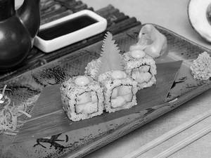 Spicy Avocado Sushi Roll