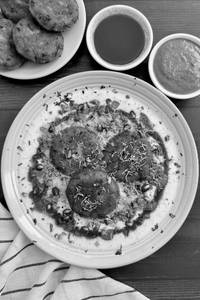 Aloo Tikki Chaat