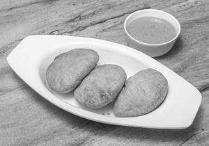 Surti Kachori(medium Size) (3pcs)