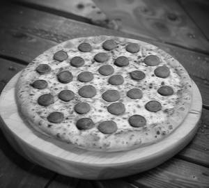 Chicken Sausage Pizza [Serves 2 ]