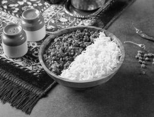 Ghugni Kadhi Rice Bowl
