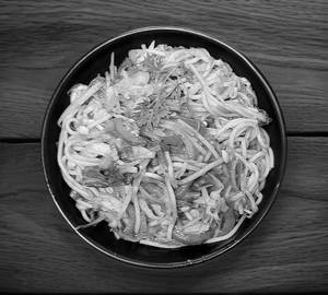 Chilli Corriender Noodles Veg