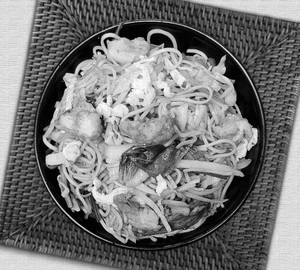 Hakka Noodles Seafood