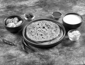 Chilli Cheese Paratha