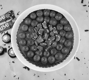 Eggless Snicker Candy Bar Cake