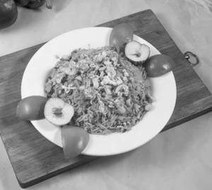 Egg Chicken Hong Kong Fried Rice  