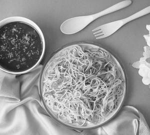 Noodles + manchurian