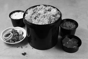 Veg Bucket Biryani (serves 4-5 Persons)