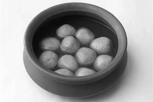 Gur Rasgulla
