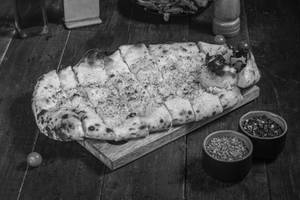 Neapolitan Style Garlic Bread-