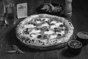 Classic Margherita Naples Pizza