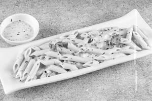 White Sauce Pasta Penne