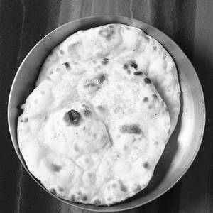 Khamiri Naan