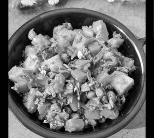 Aloo Gajar Matar ( Dry Veg )