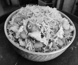 Egg Chicken Fried Rice [750 ml container](Serves 2)