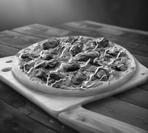 Chicken Tikka pizza [Serves 1]