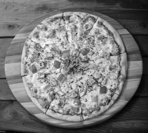 Paneer Tikka pizza Medium [ Serves 2 ]