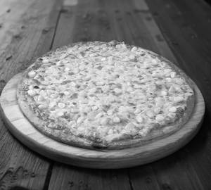 Corn and cheese pizza [Serves 1]