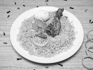 Chicken biryani with egg
