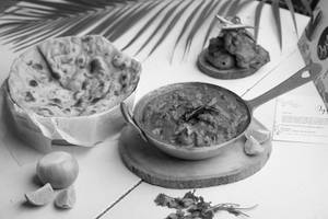 Handi Chicken With Tandoori Roti Box