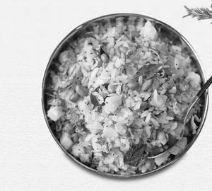 Poha Indori With Stingy Chutney