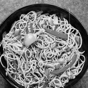 Mix Chilli Garlic Noodles (Veg)