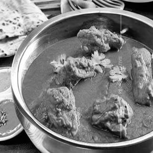 Chicken korma originating indian subcontinent chicken cooked
