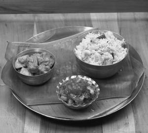 Basmati Pulao [750 Ml] With Matar Paneer [8 Pieces] And Chutney