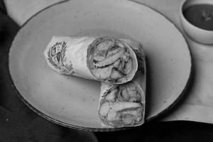 Reshmi tikka roll