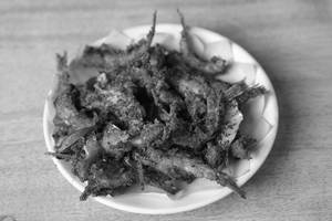 Chooda Or Netholi Fry
