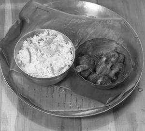 Bengali Fried Rice [500 Ml] With Poora Mutton [3 Pieces]