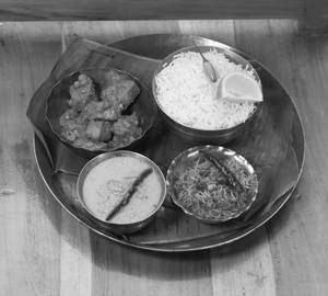 Matar Paneer Mini Thali