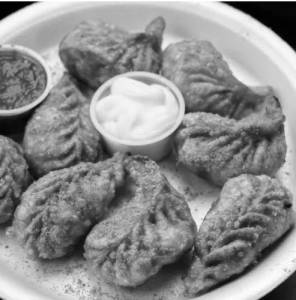 Chicken Kurkure Momos (6 Pieces)