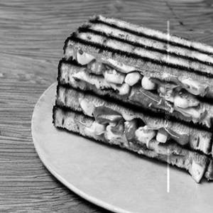 Chesse paneer  corn grilled sandwich